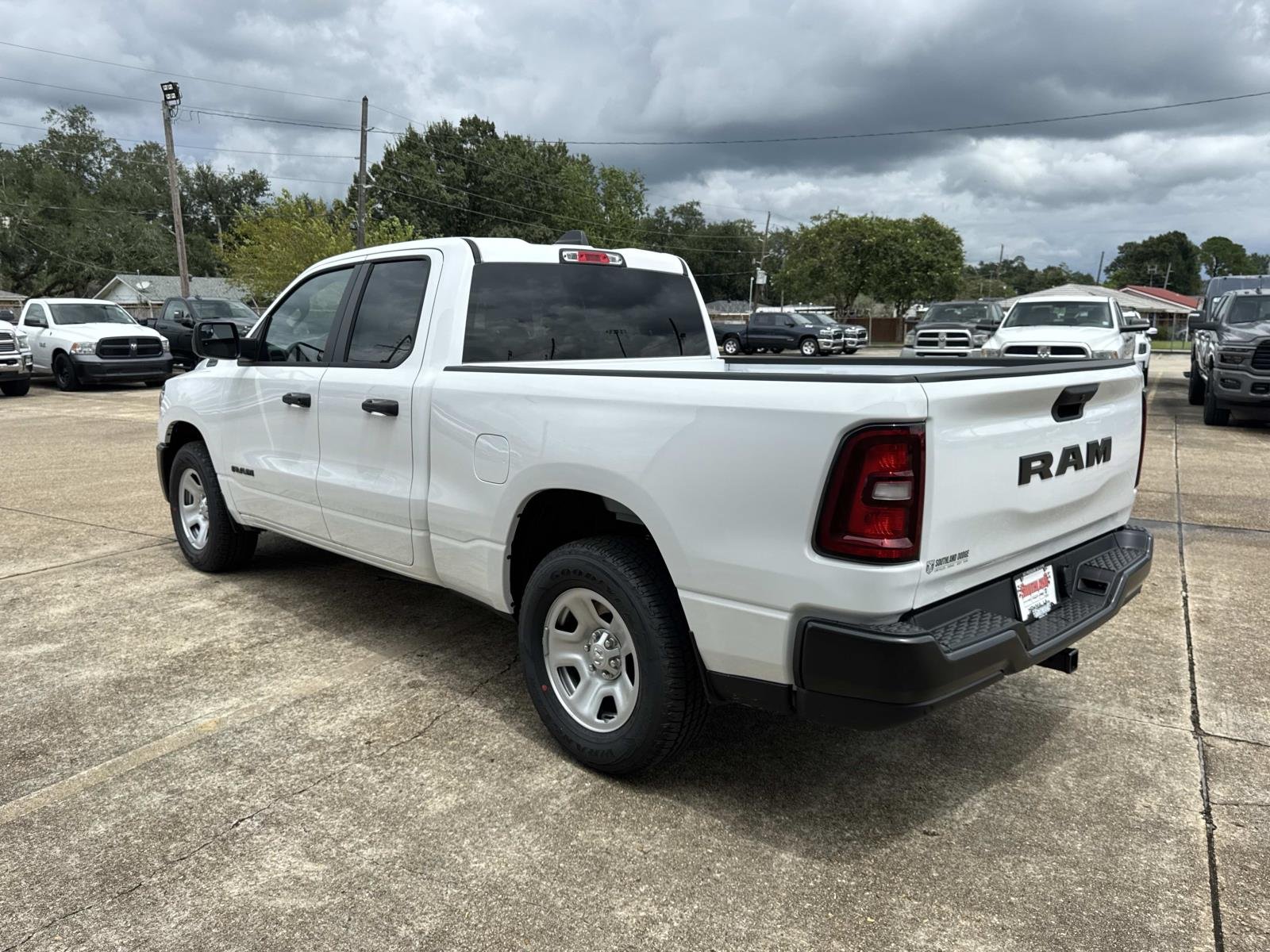 New 2026 Bright White Clearcoat RAM Tradesman image 4
