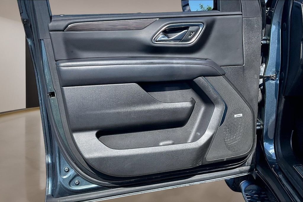 Used 2021 Gray Chevrolet Z71 image 18