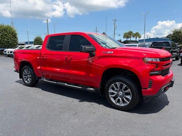 Used 2019 Red Chevrolet RST image 1