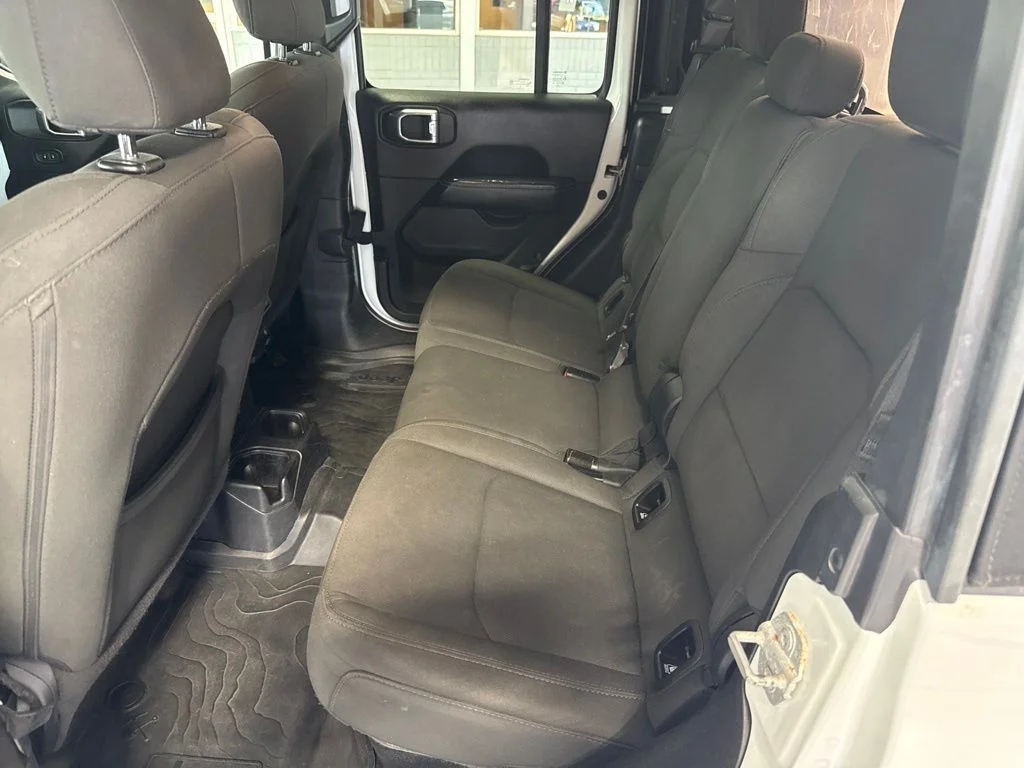 Used 2021 White Jeep Overland image 11
