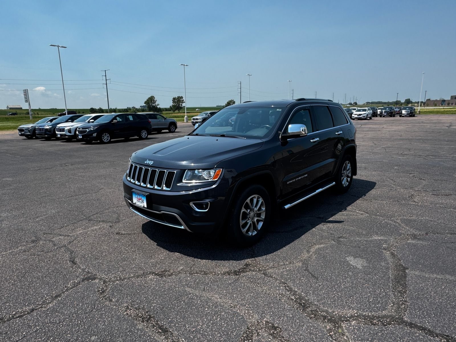 Used 2016 Steel Metallic JEEP Limited image 5