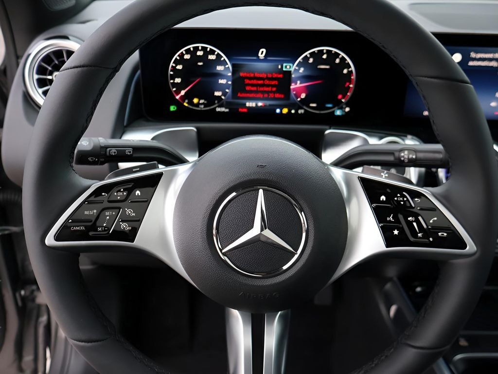 New 2026 Mountain Grey Metallic Mercedes-Benz GLB 250 image 31
