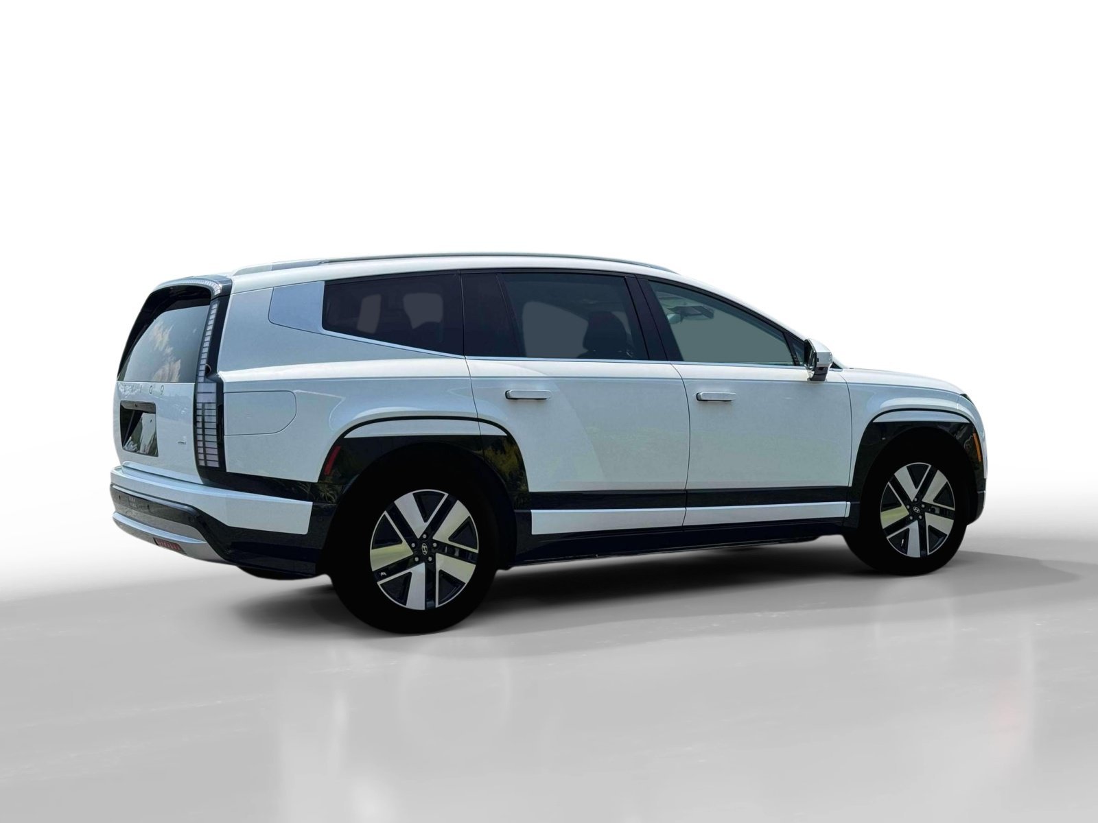 New 2026 Snow White Pearl Hyundai SEL image 8