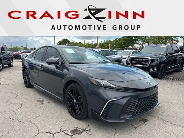 2025 Toyota Camry SE