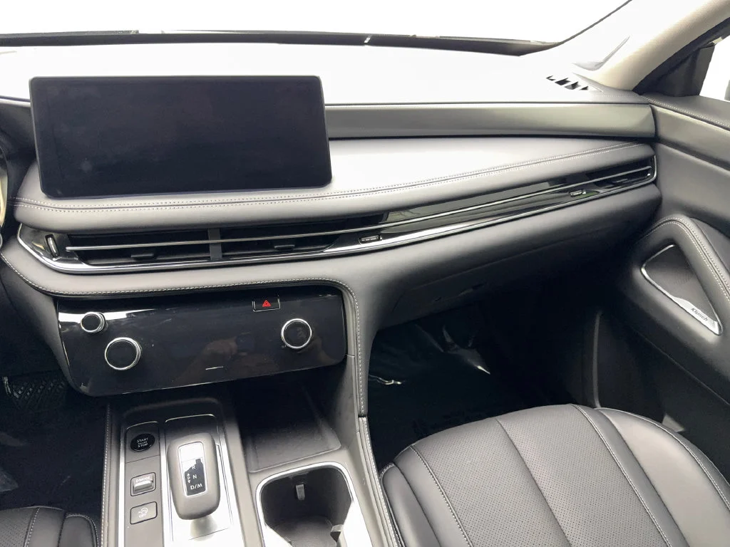 Used 2026 Gray INFINITI LUXE image 60