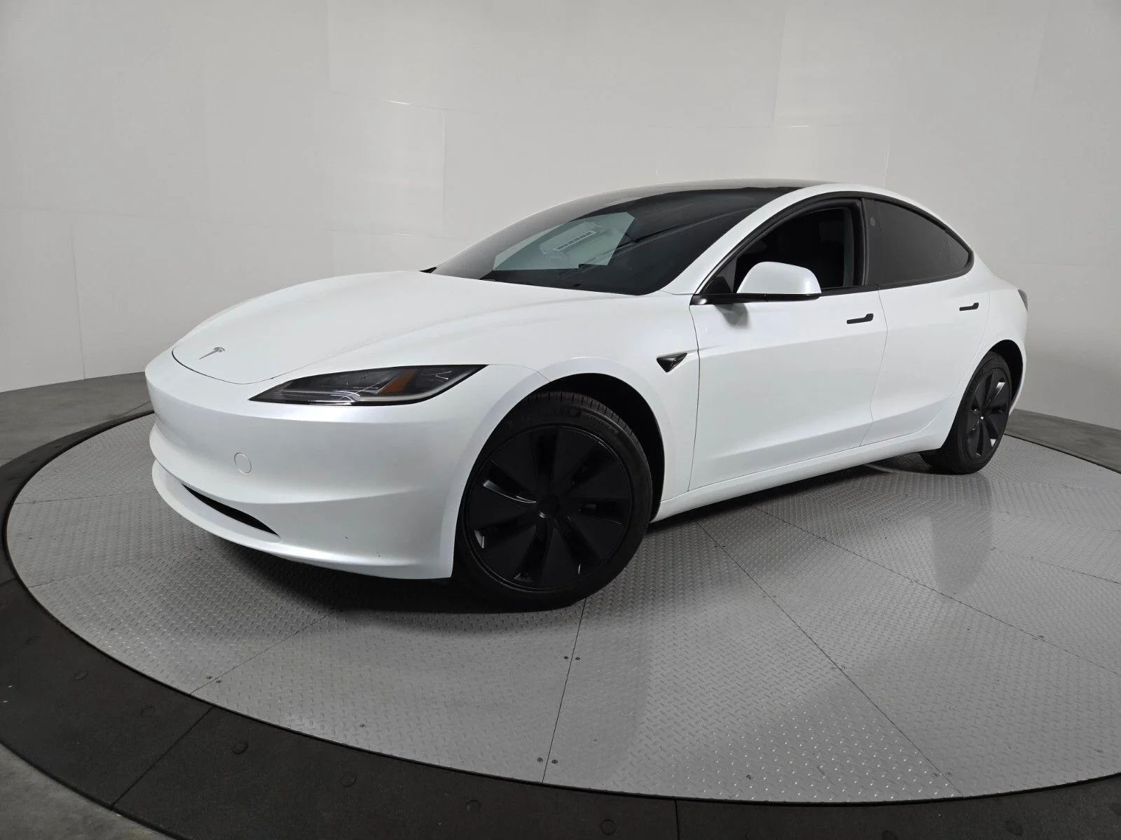 2025 Tesla Model 3 Long Range's photo