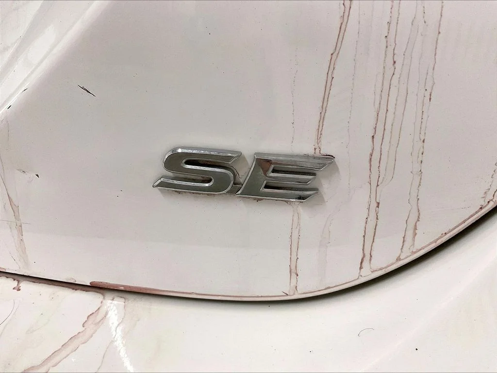Used 2020 White Toyota SE image 11