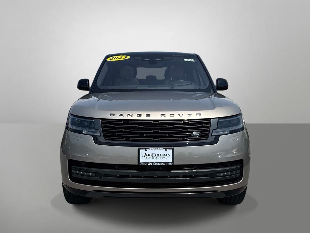 Used 2023 Blue Land Rover SE image 24