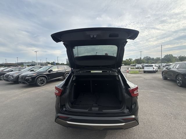 Used 2025 Black Chevrolet ACTIV image 22