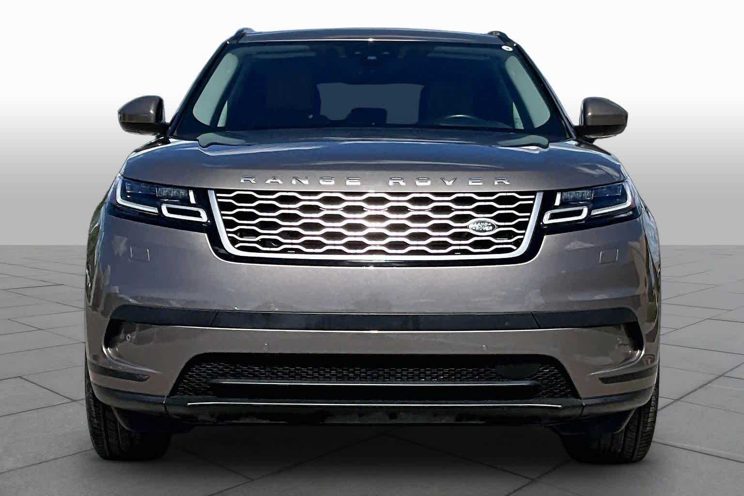 Used 2019 Kaikoura Stone Metallic Land Rover S image 4