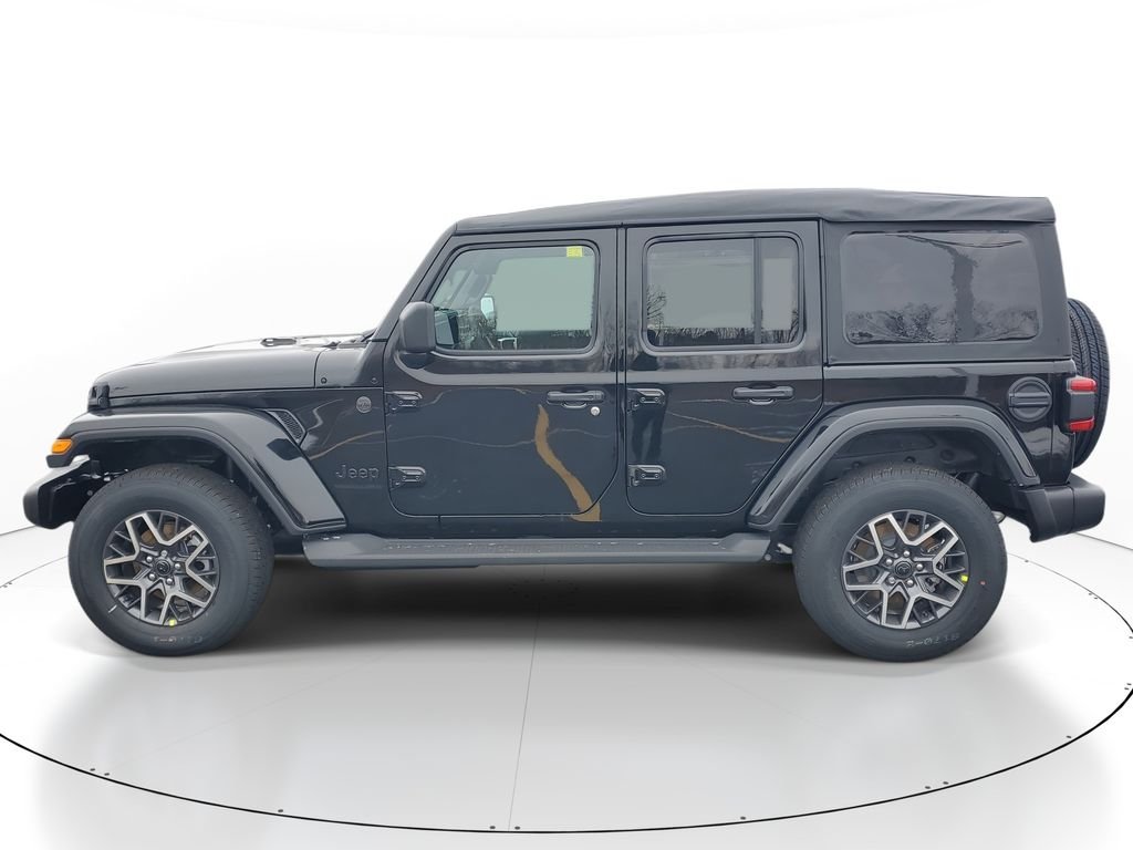 New 2026 Black Clear-Coat Exterior Paint Jeep Sahara image 3