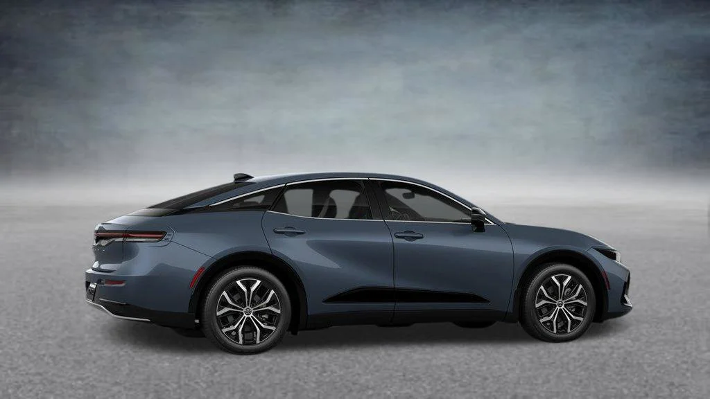 New 2027 White Toyota XLE image 17