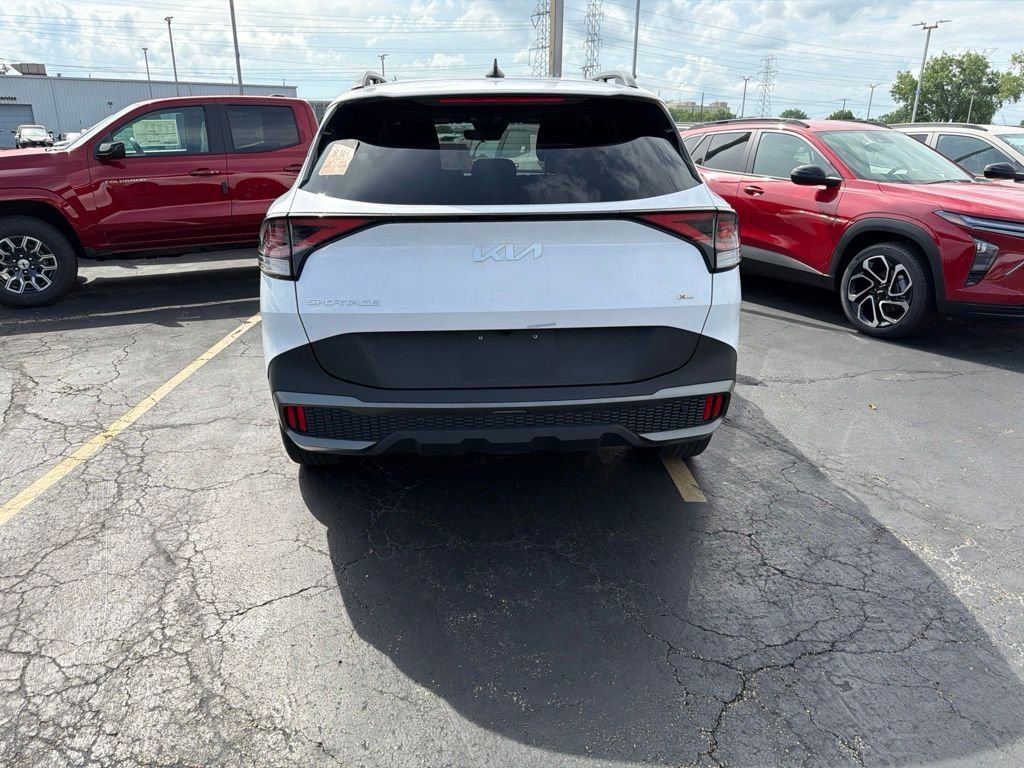 Used 2023 White Kia X-Line image 3