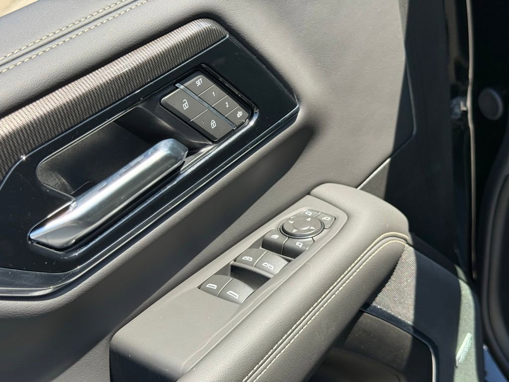 2026 GMC Yukon Elevation - Photo 17
