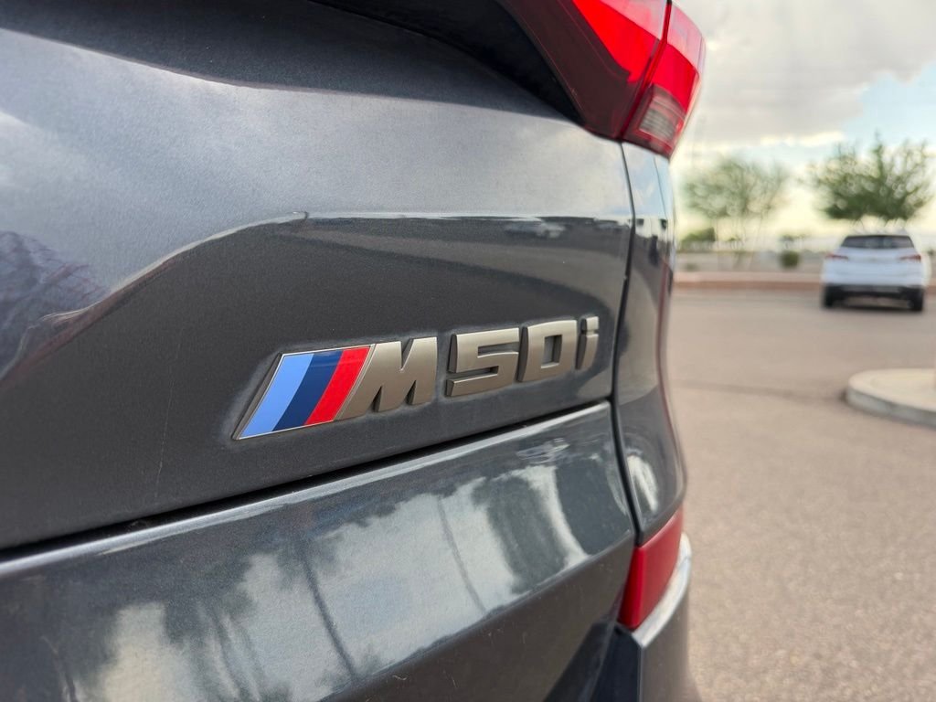 Used 2022 Gray BMW M50i image 8