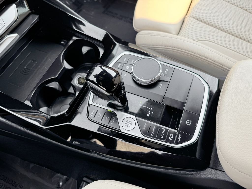 Used 2024 Blue BMW xDrive30i image 25