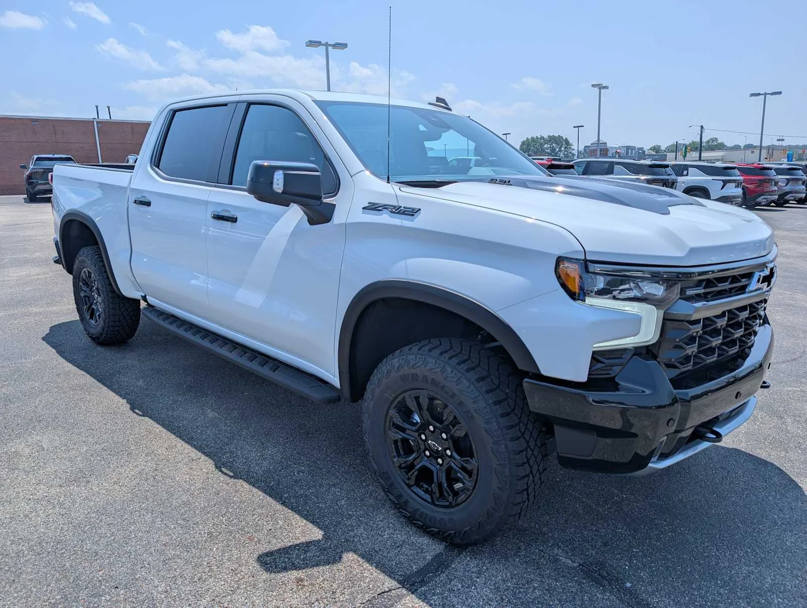 2026 Chevrolet Silverado 1500 ZR2 - Photo 6