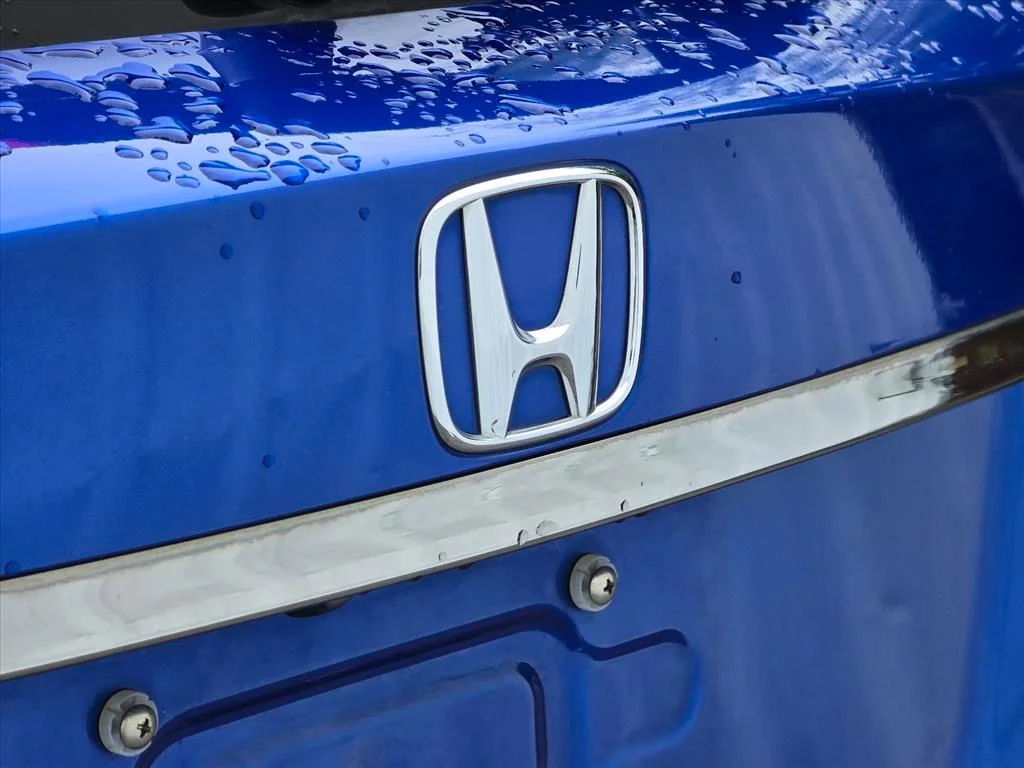 Used 2021 Silver Honda EX image 14