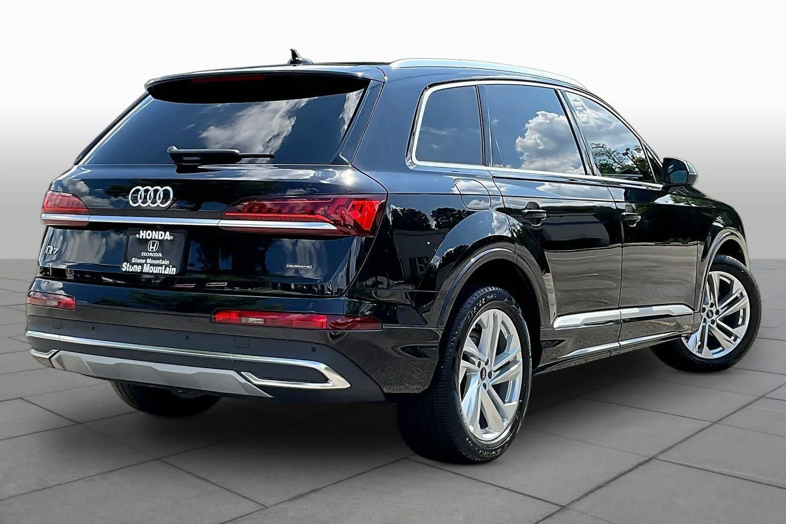 Used 2023 Mythos Black Metallic Audi Premium Plus image 26