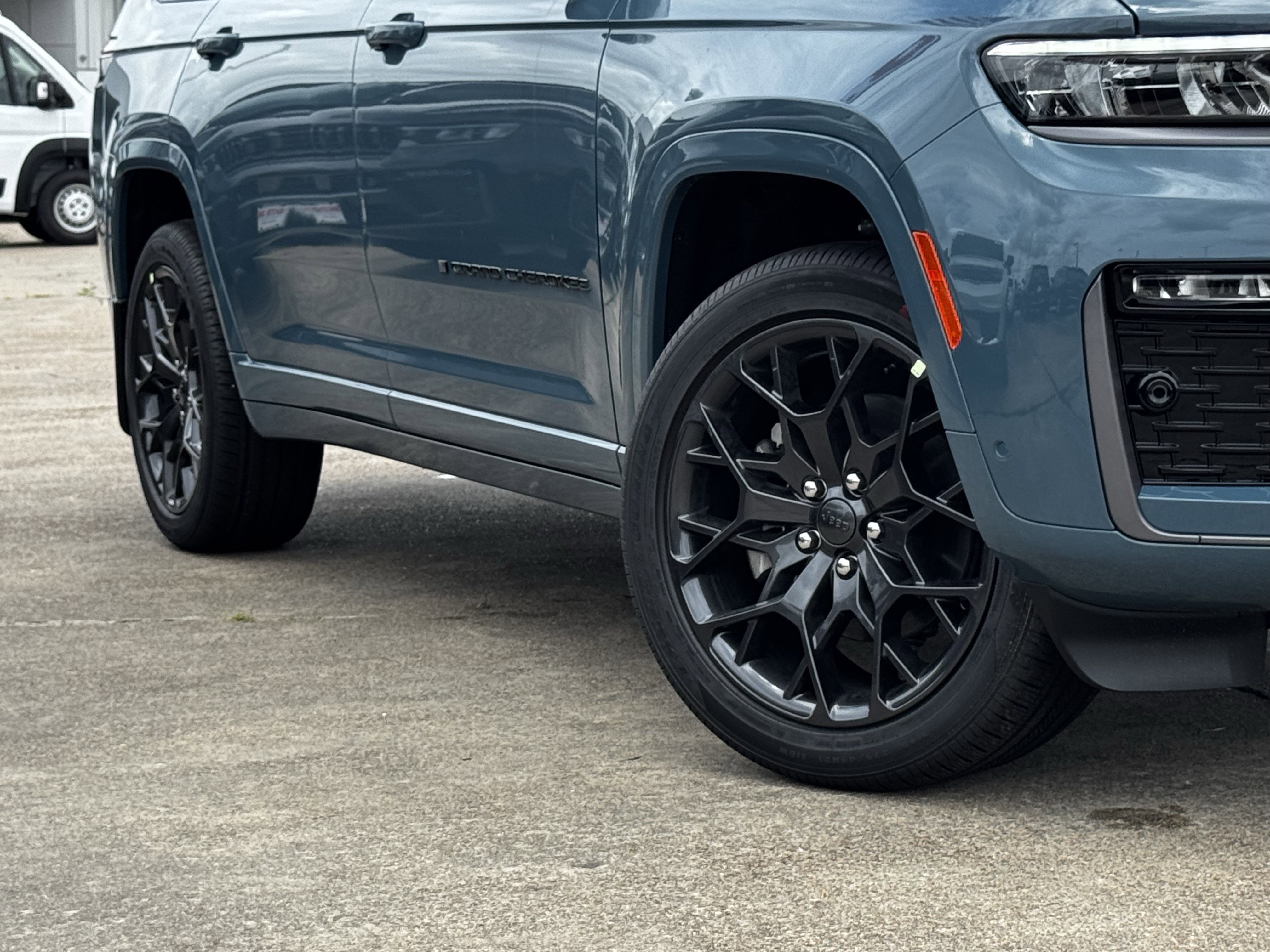 New 2026 Steel Blue Exterior Paint Jeep Summit image 11