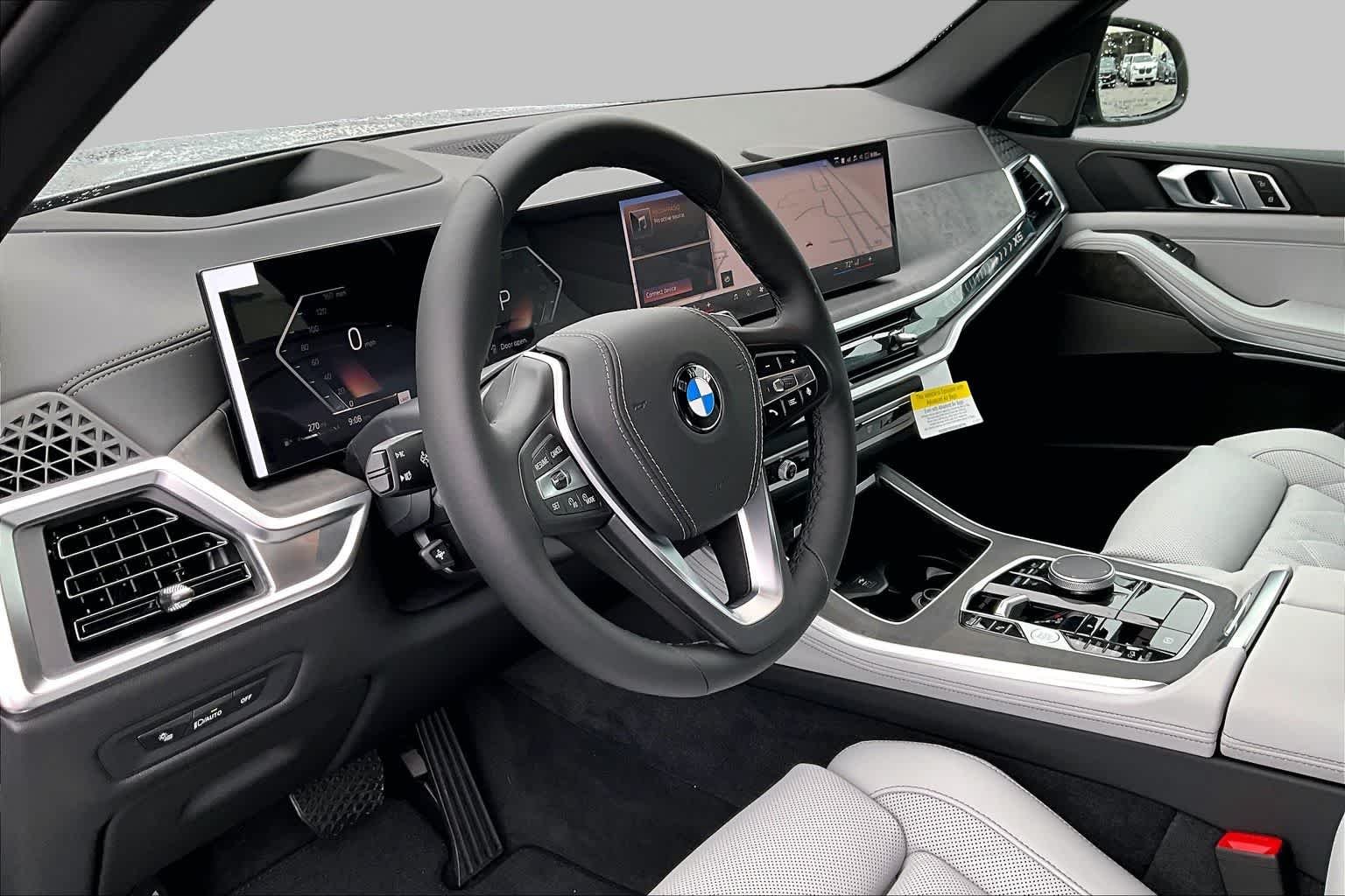 New 2026 Skyscraper Grey Metallic BMW xDrive40i image 8