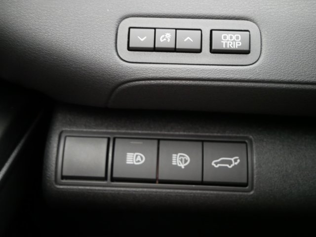 New 2026 Wind Chill Pearl Toyota SE image 27
