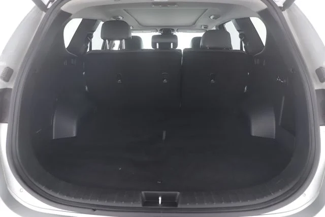 Used 2023 Silver Hyundai SEL image 28