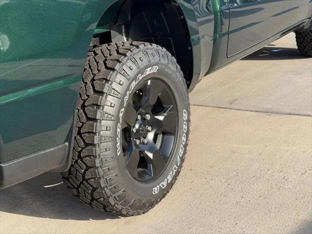 New 2026 Serrano-Green Metallic Exterior Paint RAM Warlock image 8