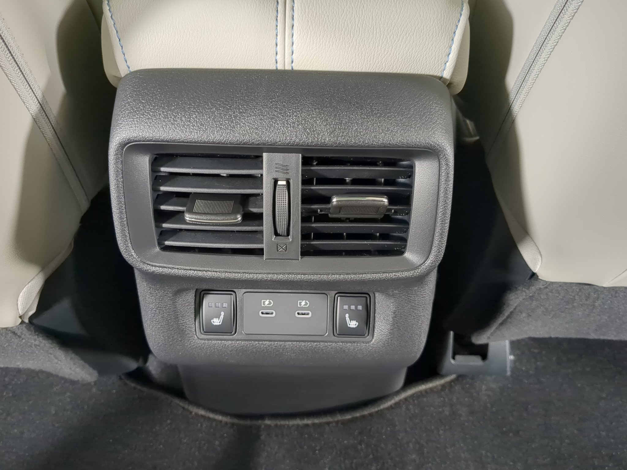 New 2027 Everest White Pearl TriCoat Nissan Platinum image 26
