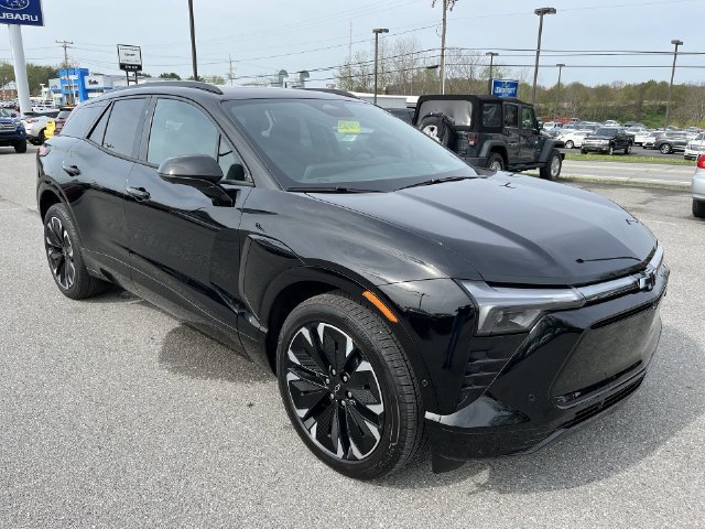2026 Chevrolet Blazer EV photo 11 of 36
