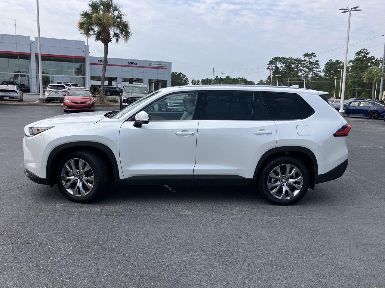 Used 2024 White (Wind Chill Pearl) Toyota Limited AWD image 2