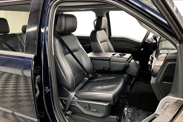 Used 2025 Antimatter Blue Metallic Ford Lariat image 8
