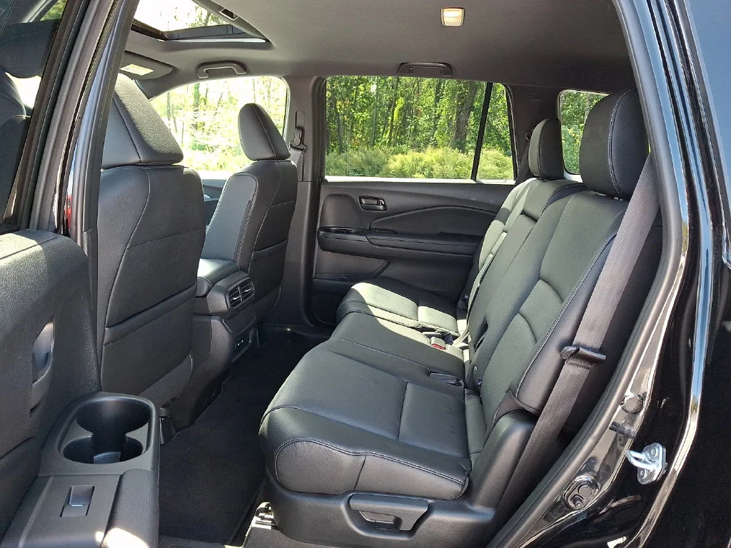2024 Honda Passport EX-L - Photo 10