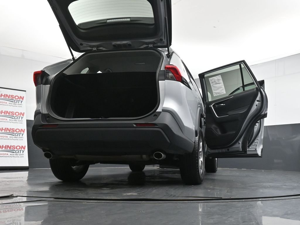 2023 Toyota RAV4 XLE - Photo 44