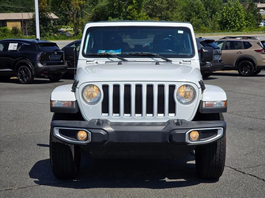 Used 2021 White Jeep Unlimited Sahara image 22