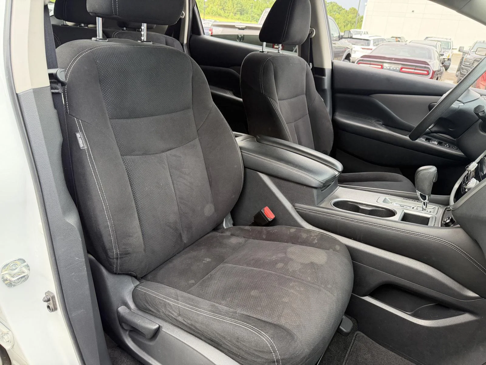 Used 2019 Pearl White Tricoat Nissan S image 20