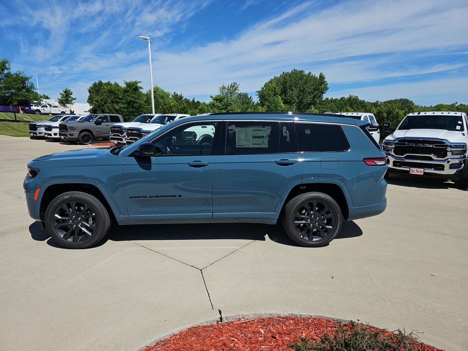 New 2026 Steel Blue Jeep Limited Reserve image 2
