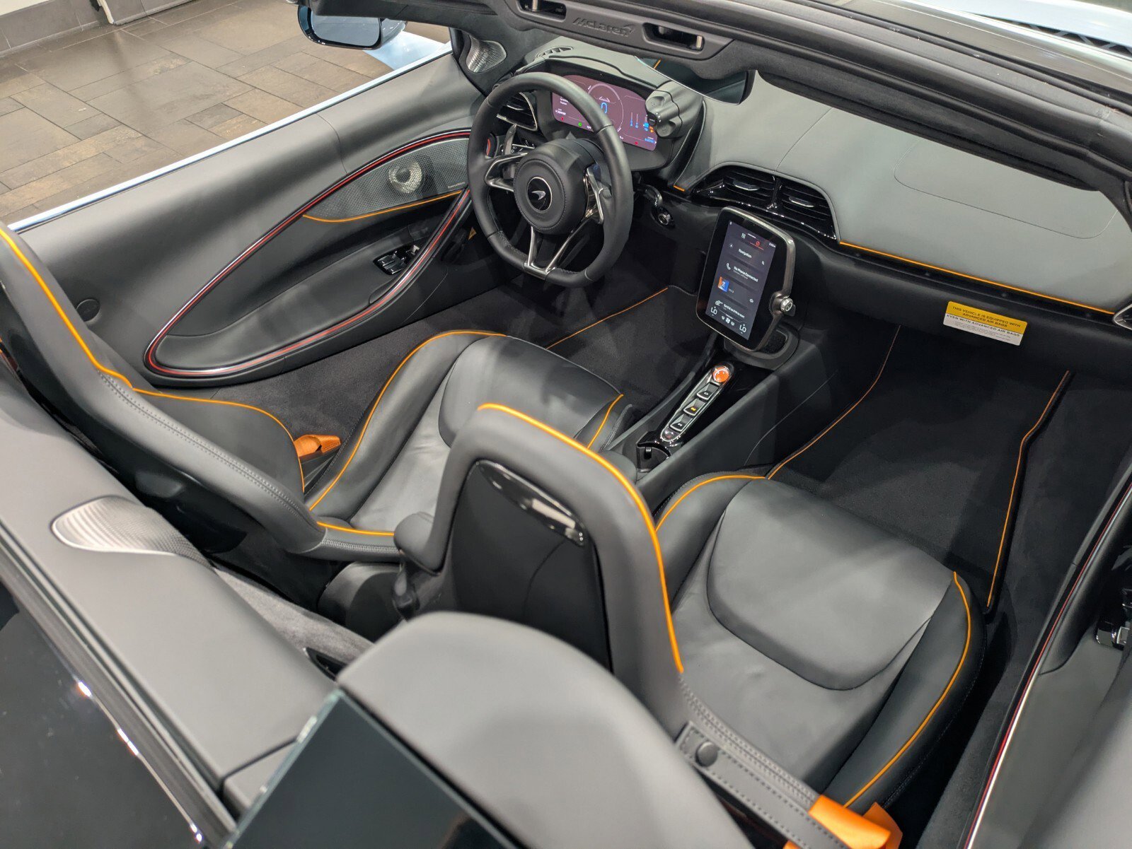 Used 2025 MSO Muriwai White McLaren TechLux Spider image 24