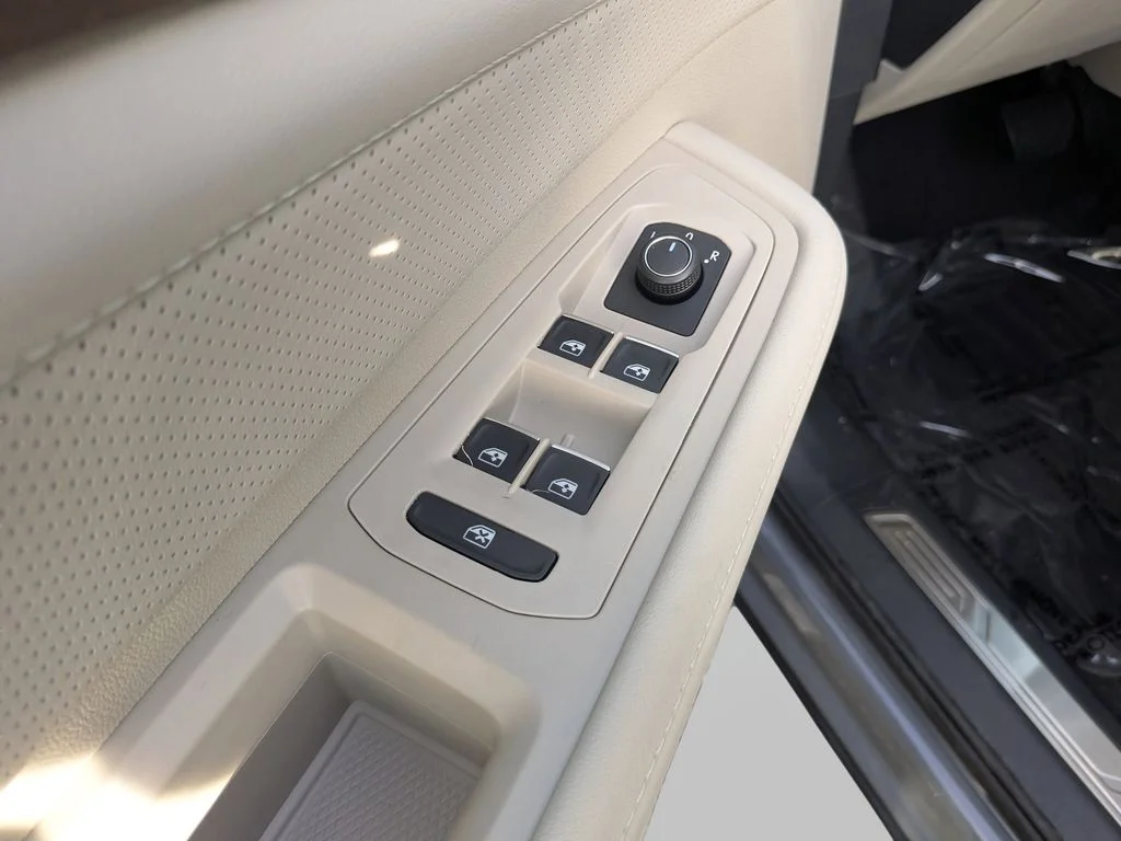 New 2026 Gray Volkswagen 2.0T SE w/Technology image 14
