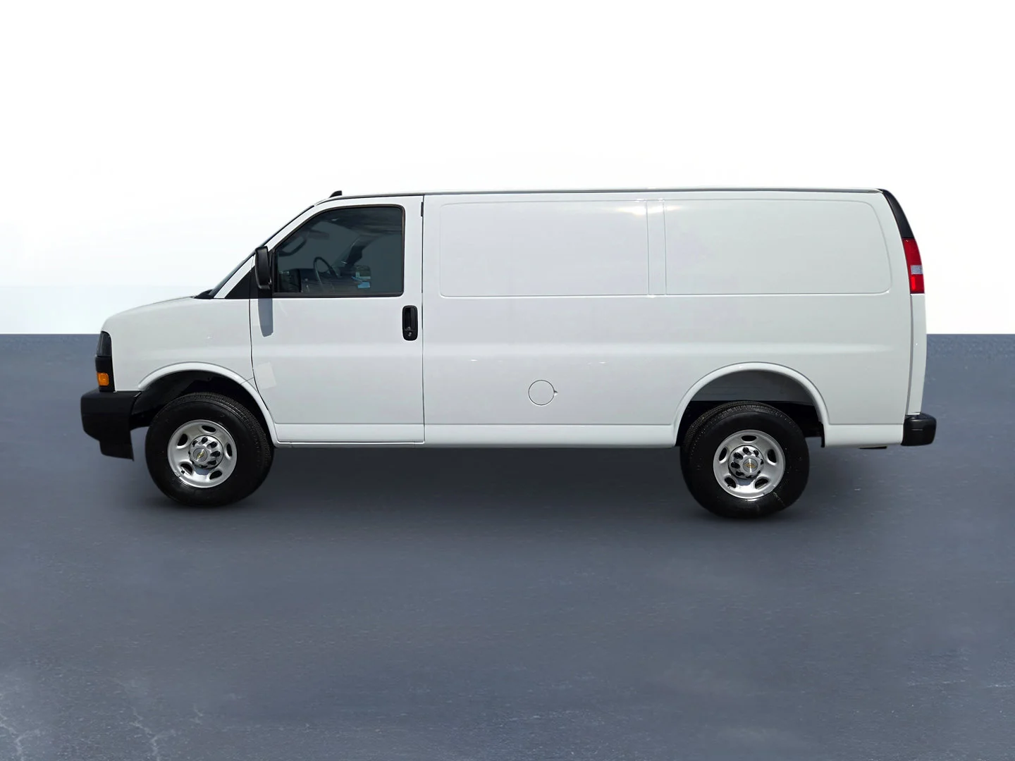 2025 Chevrolet Express Cargo Work Van - Photo 8