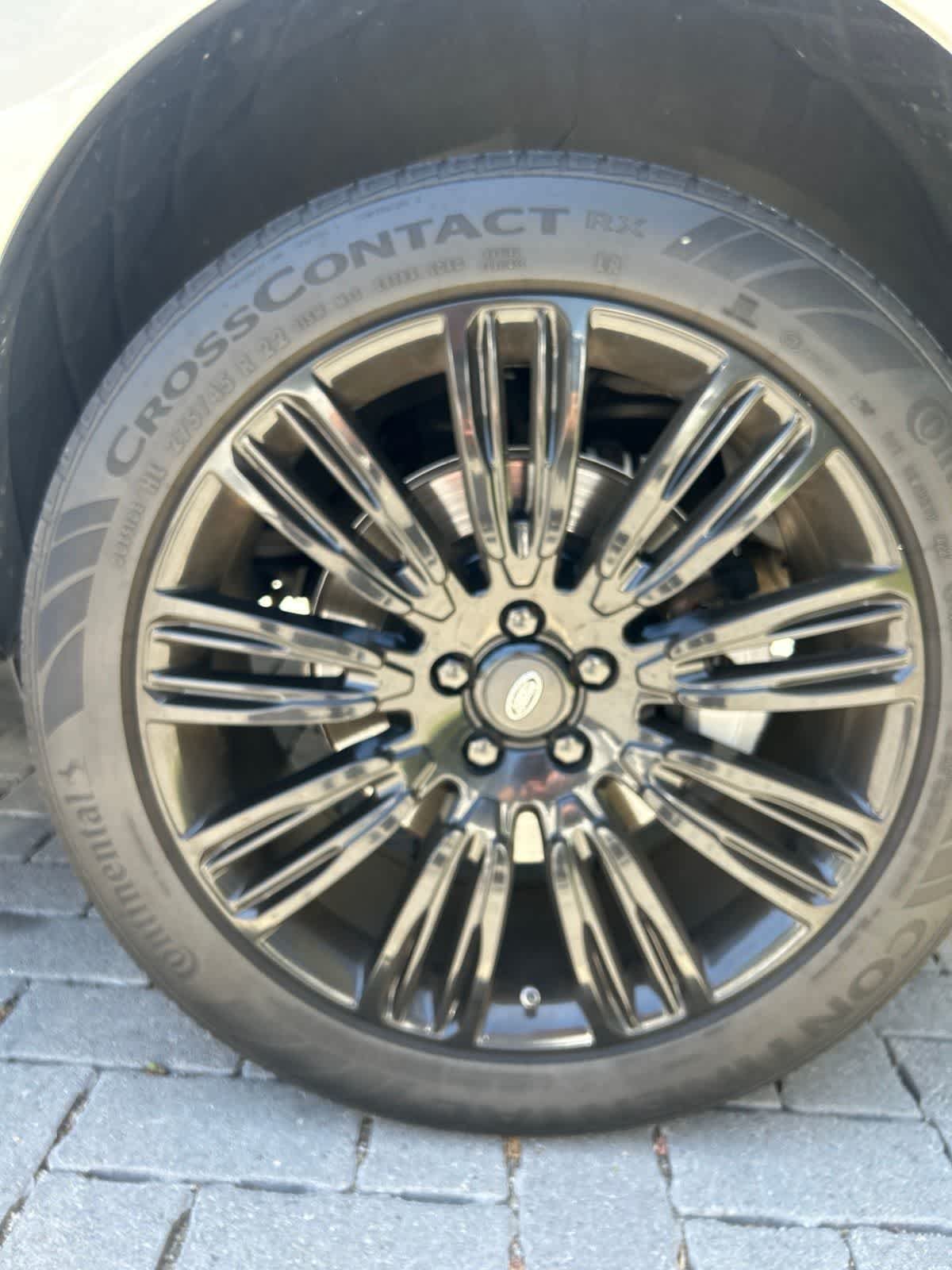 Used 2020  Land Rover HSE image 26