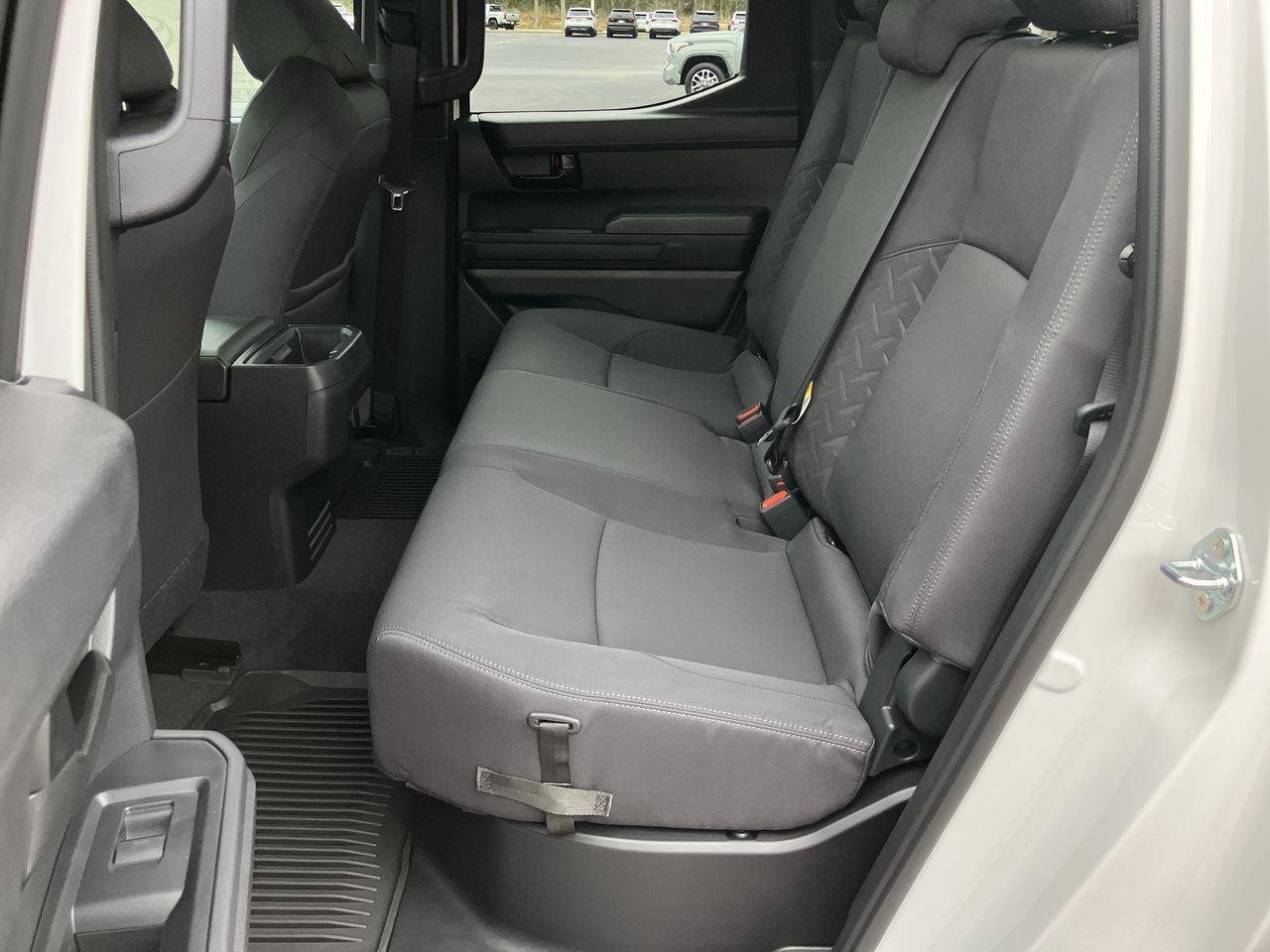 Used 2025 Ice Cap Toyota SR5 Double Cab image 10
