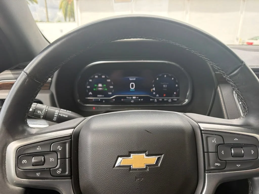 Used 2023 BLACK Chevrolet Premier image 13