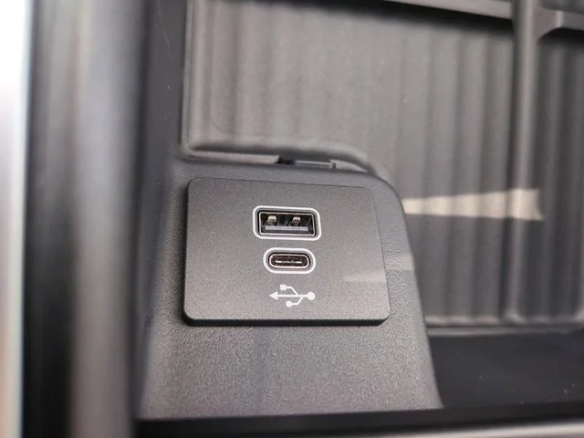 New 2026 Dark Matter Gray Metallic Ford MAX Platinum® image 23