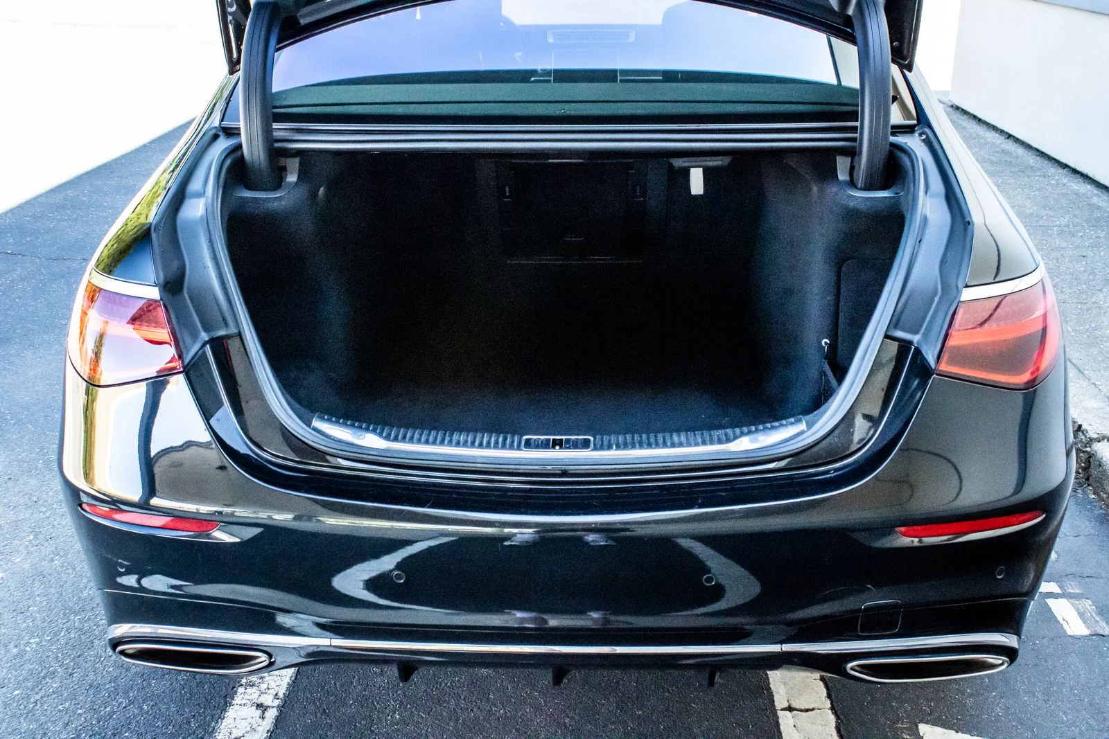 Used 2023 Black Mercedes-Benz S 500 image 18