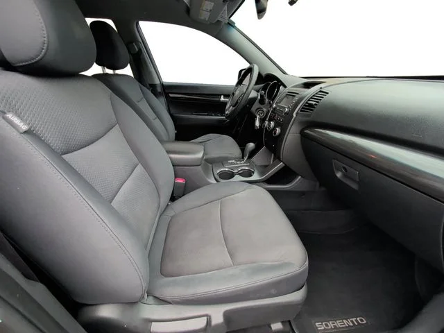 2013 Kia Sorento LX - Photo 15