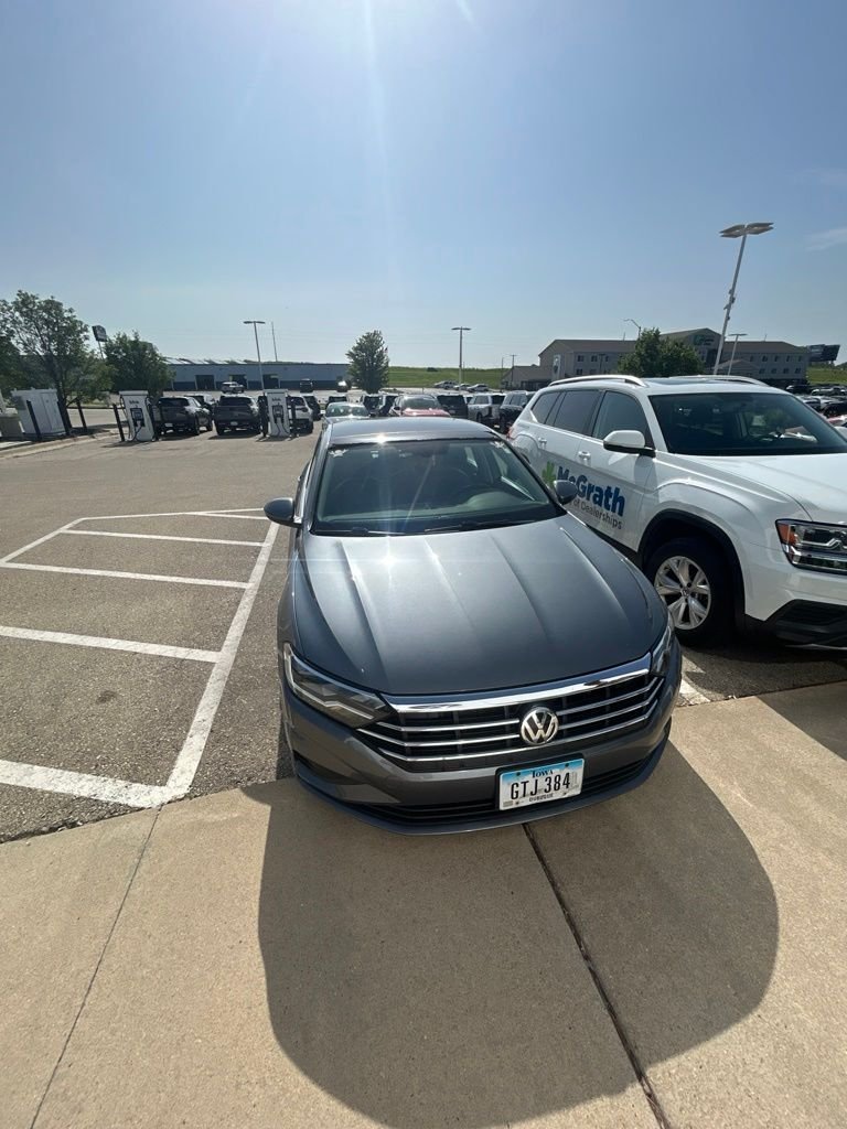 Used 2019 Gray Volkswagen 1.4T S image 2