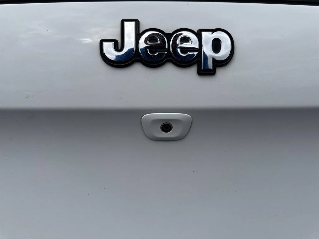 Used 2017 White Jeep Limited image 19