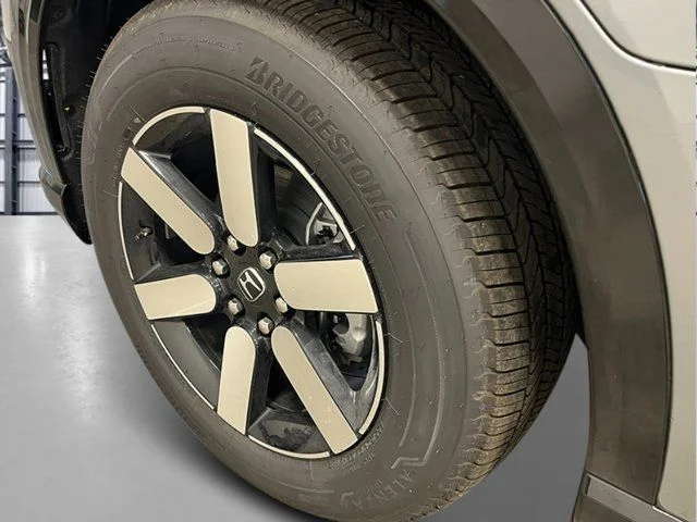 New 2026 Silver Honda Touring image 11