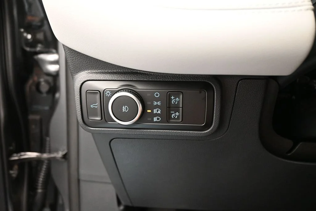 New 2026 Carbonized Gray Metallic Ford Platinum image 14